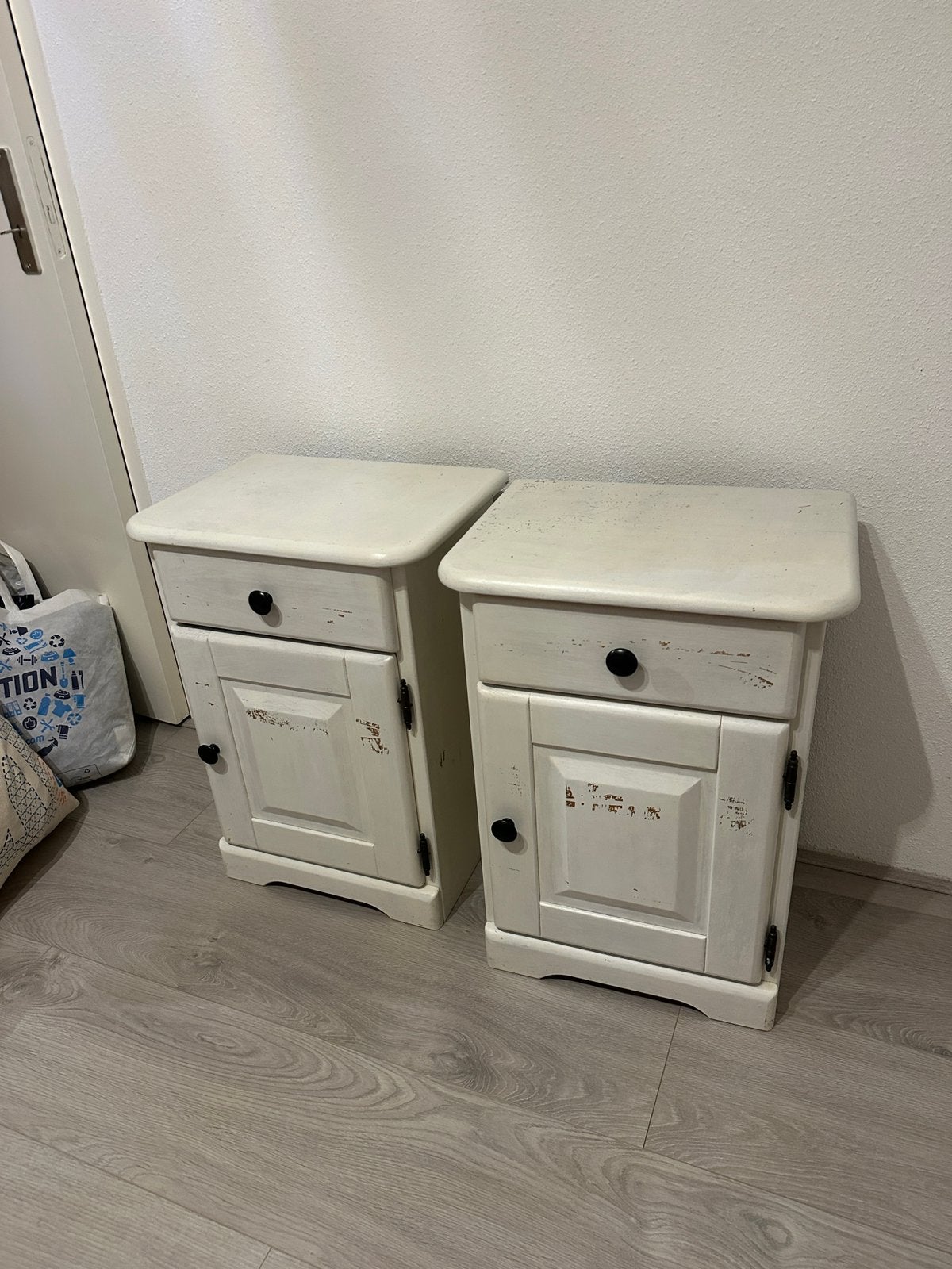 2 nachtkastjes, Ophalen, Gebruikt, Hout, Minder dan 45 cm