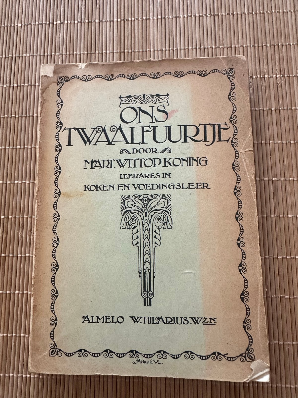 Ons Twaalfuurtje - Martine Wittop Koning (2e druk), Ophalen of Verzenden, Gelezen, Nederland en België, Voorgerechten en Soepen