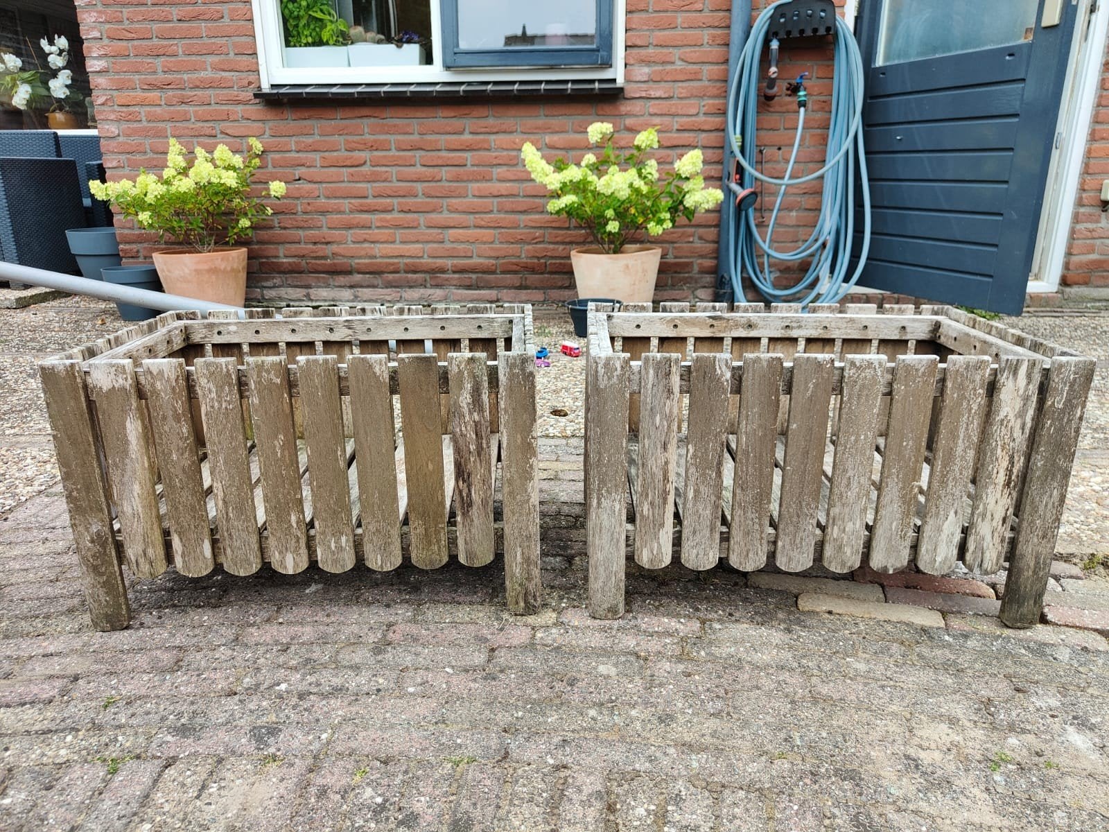 Twee houten Ikea plantenbakken 61x39x37 cm, Ophalen, Gebruikt, Balkon, 60 tot 100 cm