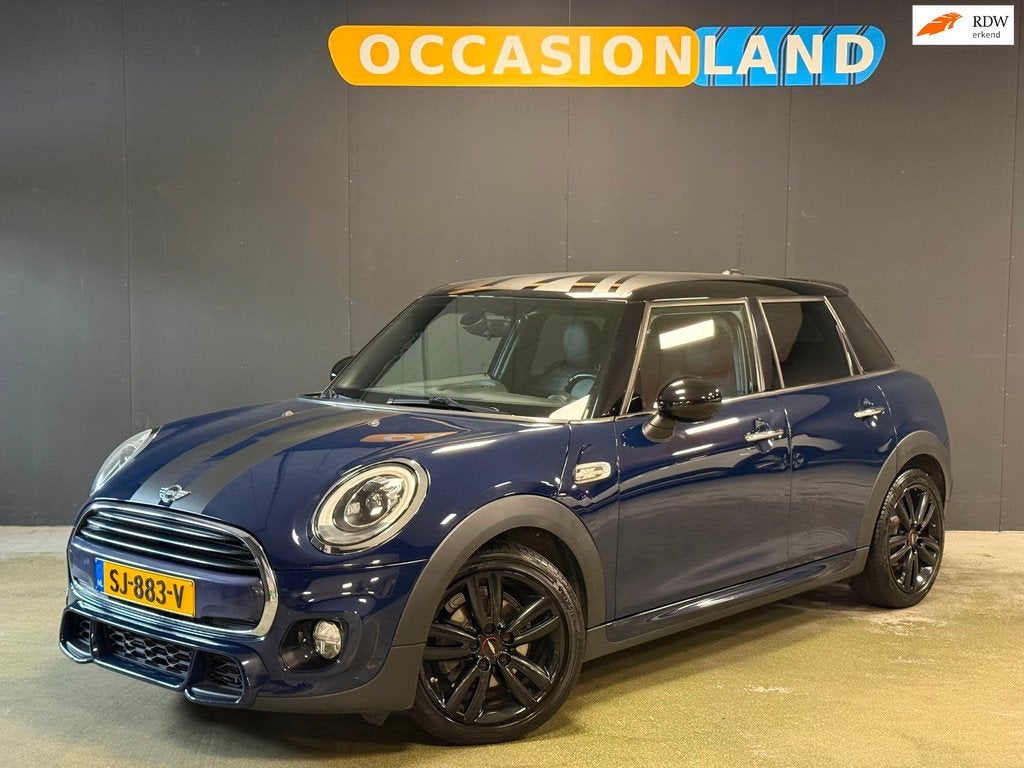 Mini Mini 1.5 Cooper Serious Business JCW|KEYLESS|LED|CRUISE, Auto's, Mini, Bedrijf, Te koop, John Cooper Works, ABS, Airbags