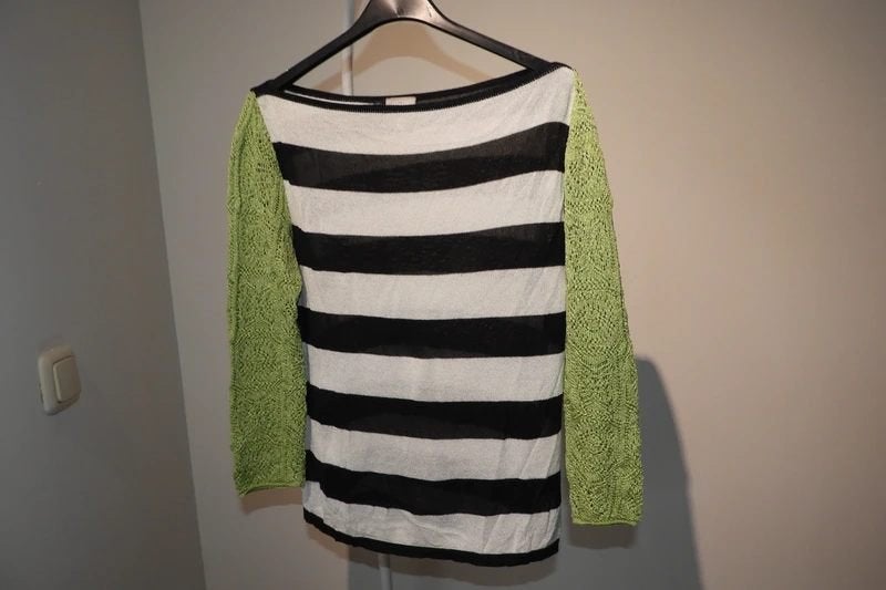 Versace fijn gebreide trui strepen mouwen groen open werk XL, Overige kleuren, Verzenden, Maat 46/48 (XL) of groter, Versace