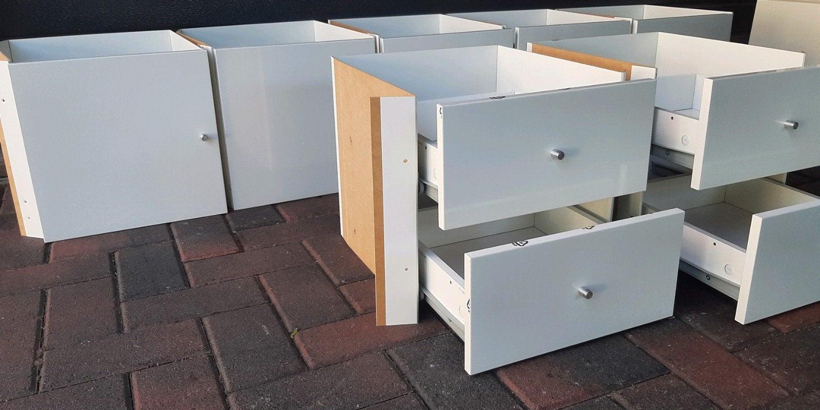 deurtjes en ladekasten  wit voor ikea kallax Vakkenkast, Ophalen, Zo goed als nieuw