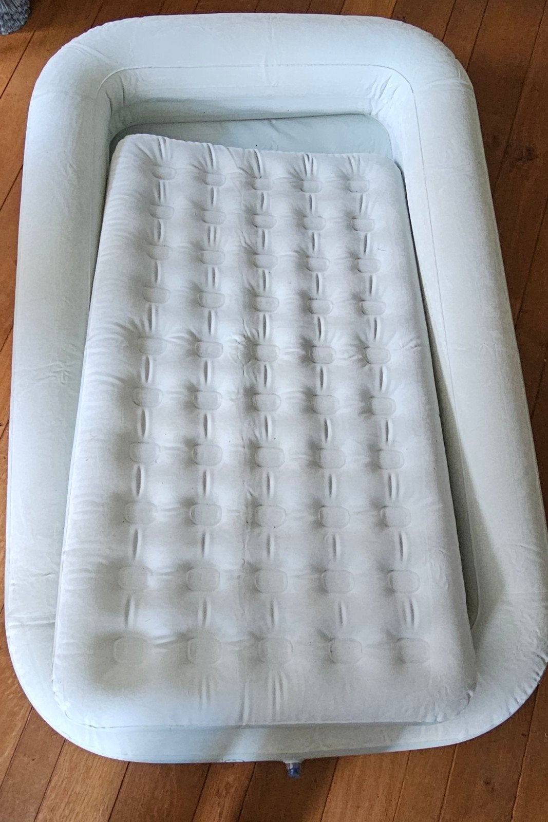 Intex Kinderluchtbed met opblaasbare rand. 2 stuks, prijs ps, Ophalen, Overige materialen, Eenpersoons, Kinderluchtbed