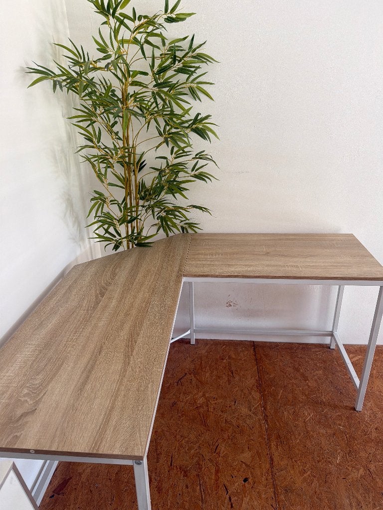 Bureau, Huis en Inrichting, Bureaus, Ophalen, Demontabel, Gebruikt, 136 cm