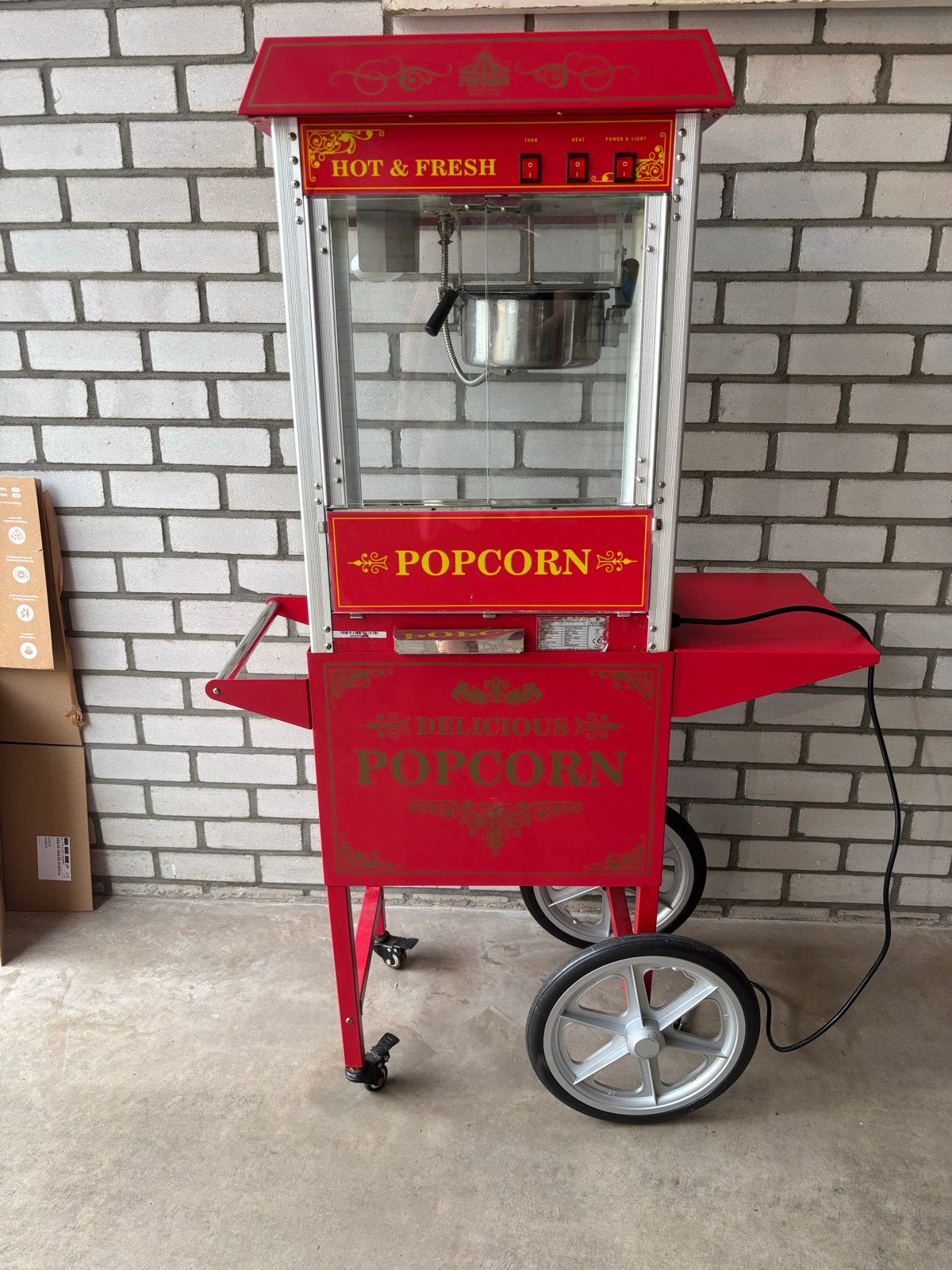 Professionele Popcornmachine met Onderstel/Kar, Ophalen, Zo goed als nieuw