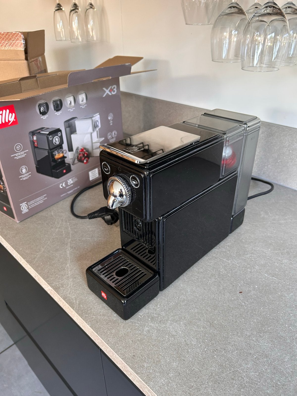 Illy X3 X-caps Espressomachine - Zwart glanzend, Witgoed en Apparatuur, Koffiezetapparaten, Espresso apparaat, Ophalen of Verzenden