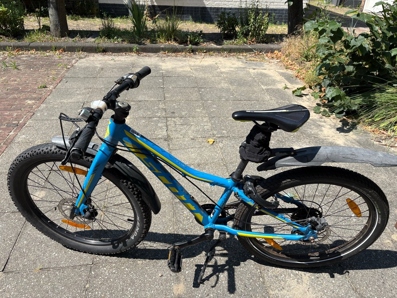 Scott kinderfiets 24 inch - Blauw/Geel, Fietsen en Brommers, Ophalen, Gebruikt, Schijfrem, 20 inch of meer
