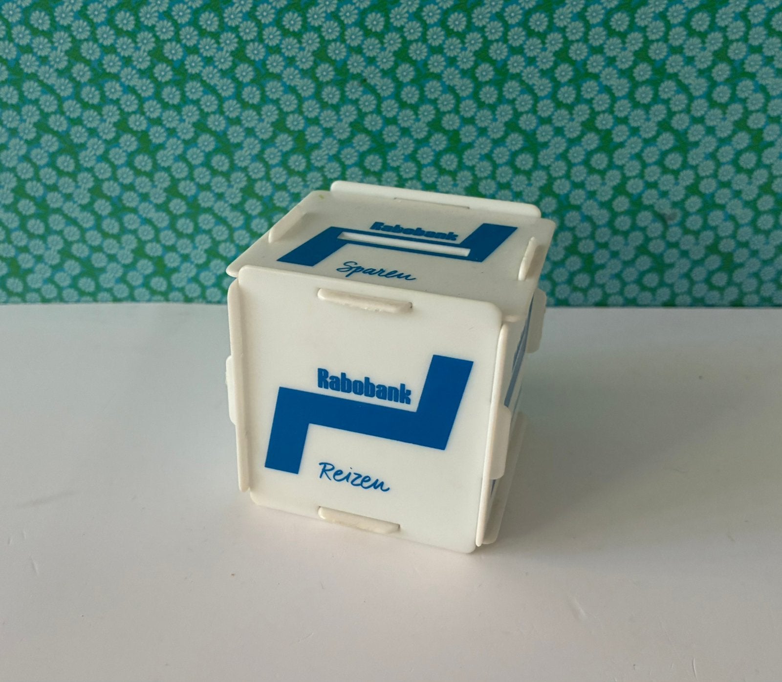 Vintage Rabobank spaarpot, Kunststof, Gebruikt, Ophalen of Verzenden, Overige thema's