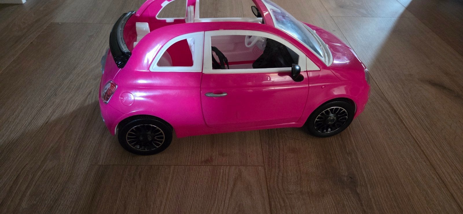 Barbie Fiat 500 Cabrio Roze Speelgoedauto, Ophalen of Verzenden, Gebruikt