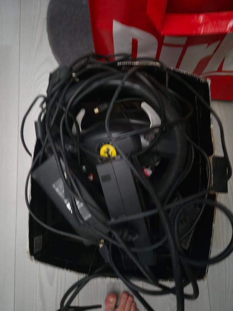 Xbox One + Xbox 360 + 90+ games + Kinect + Ferrari stuur, Spelcomputers en Games, Ophalen, Online, Gebruikt, Racen en Vliegen