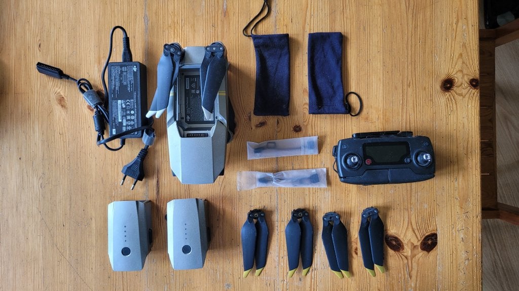 DJI Mavic Pro Platinum (Model M1X), Cameradrone, Obstakel-ontwijking, 15 tot 30 minuten, Zo goed als nieuw