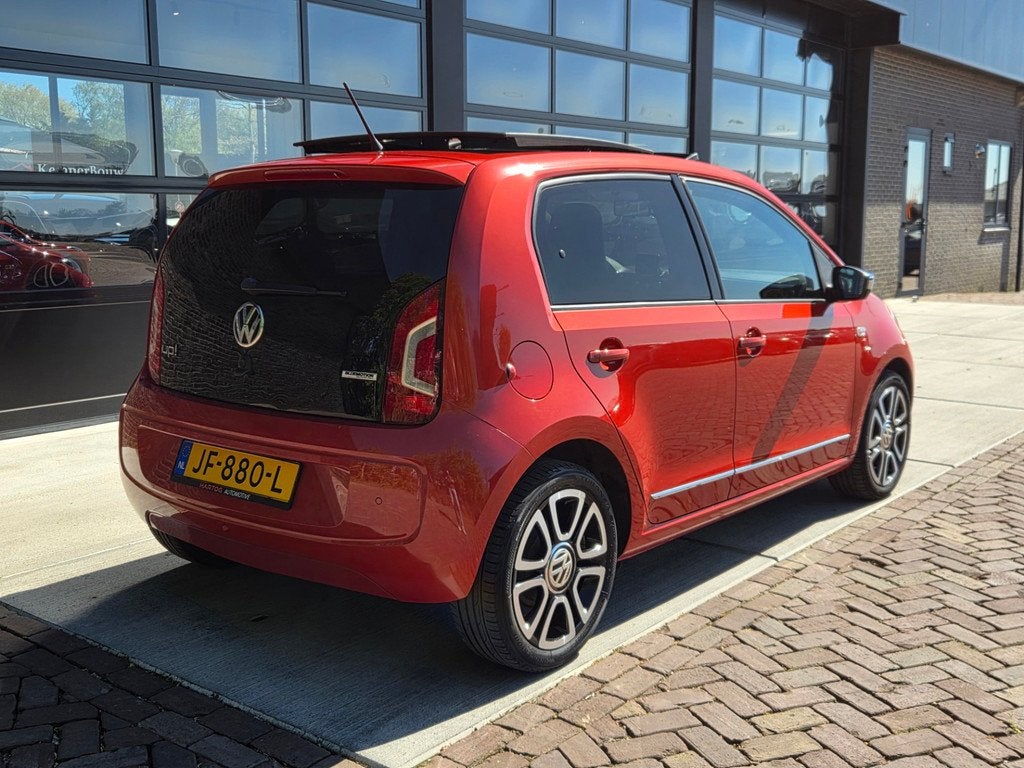 Volkswagen Up! 1.0 high up! BlueMotion | Pano | Navi | Nette, Voorwielaandrijving, Stof, Gebruikt, Overige kleuren