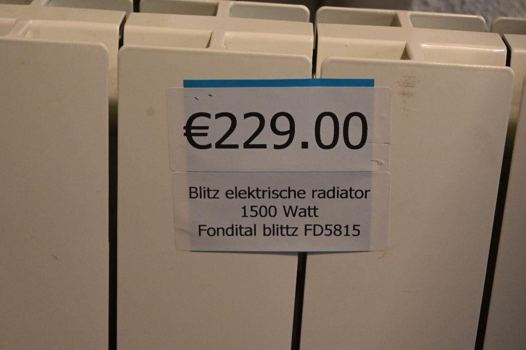 Electrische radiator 1500 Watt Blitz Fondital FD5815, Doe-het-zelf en Verbouw, Verwarming en Radiatoren, 30 tot 80 cm, Gebruikt