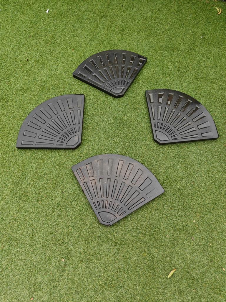 Parasolvoet tegels (4 stuks), Ophalen, Gebruikt