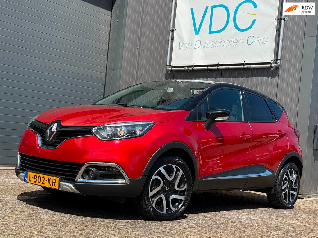 Renault Captur 1.2 TCe Xmod | Automaat | Trekhaak, Auto's, Automatische klimaatregeling, 4 cilinders, Leder en Stof, SUV of Terreinwagen