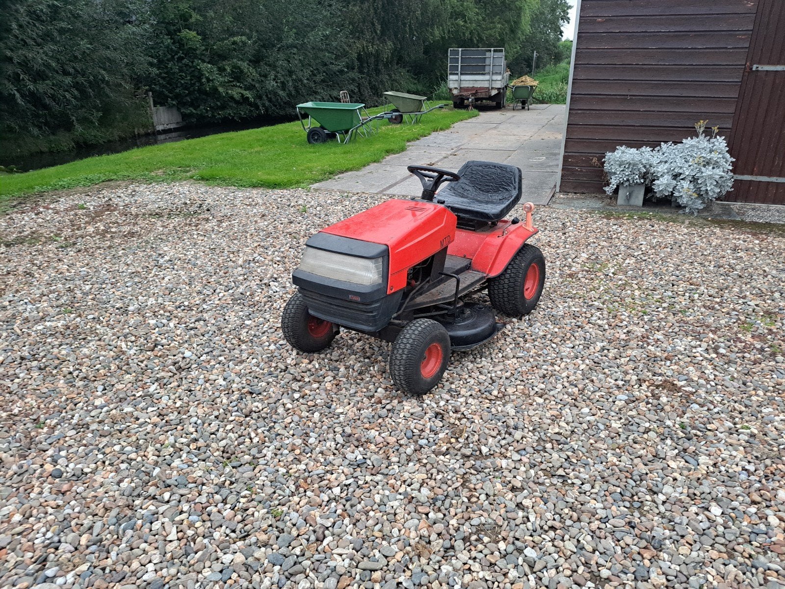 MTD Zitmaaier 12 PK - Krachtige Benzine Grasmaaier, Ophalen, Cirkelmaaier, Gebruikt, MTD