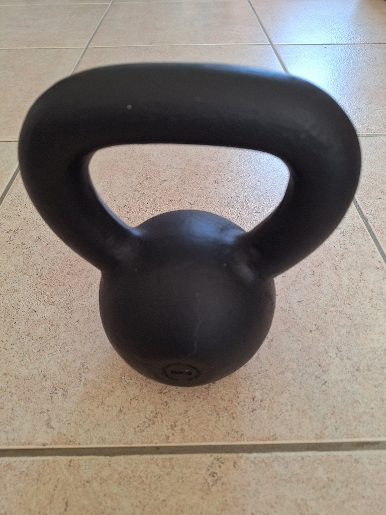 kettlebell 8 kg. en dvd's en boeken Jesse vd Velde, Sport en Fitness, Fitnessmaterialen, Ophalen, Gebruikt, Kettlebell