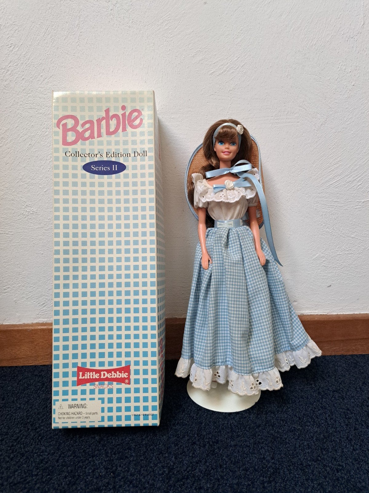 Barbie Collector's Edition Doll Series II Little Debbie, Ophalen of Verzenden, Zo goed als nieuw, Pop