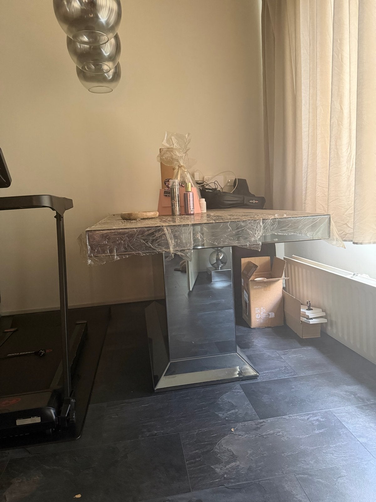 Gratis!!! Moderne glazen eettafel - Zo goed als nieuw free!, Huis en Inrichting, 150 tot 200 cm, Rechthoekig, 50 tot 100 cm, Ophalen of Verzenden