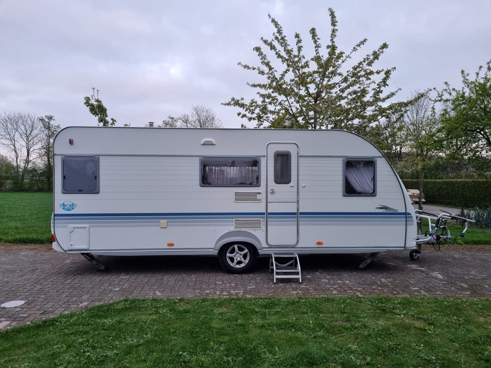 Adria Adora 552  - Ruime en complete caravan, Ophalen