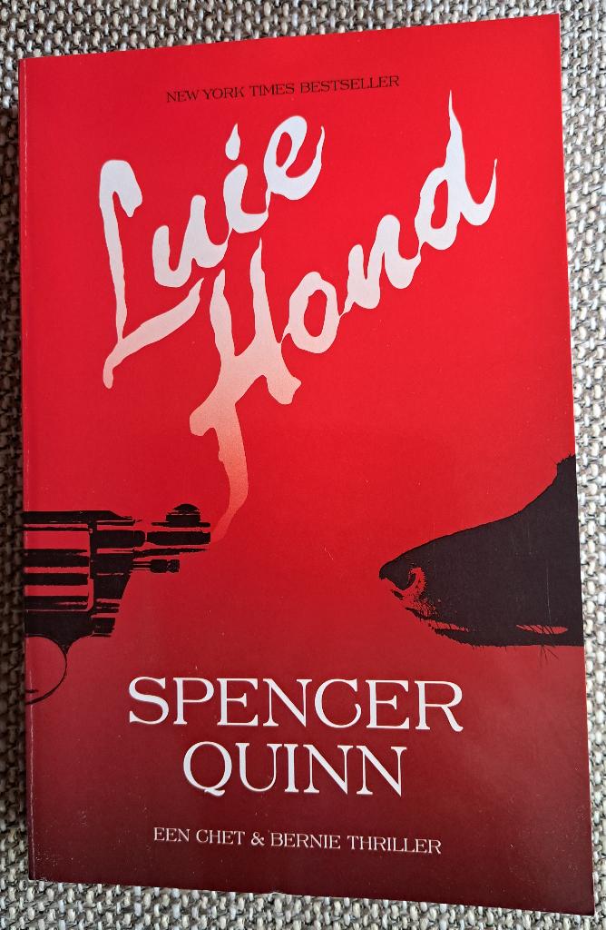 SPENCER QUINN – thriller    (zo goed als nieuw), Ophalen of Verzenden, Zo goed als nieuw