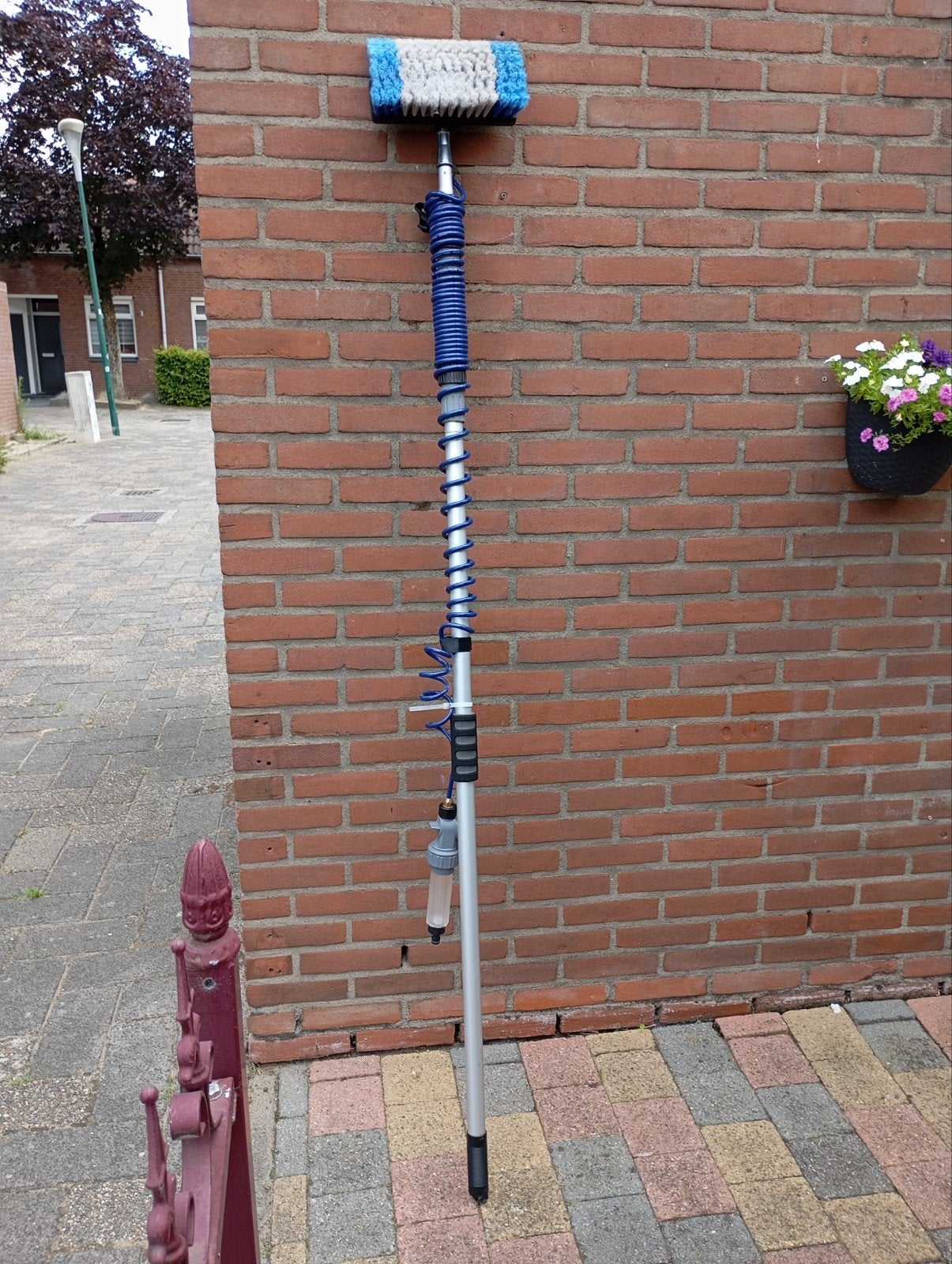 Aluminium Telescopische Wasborstel met Zeepdispenser, Ophalen