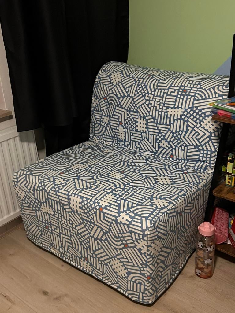 Logeerbed/fauteuil, Ophalen, Eenpersoons, 75 tot 100 cm, Zo goed als nieuw