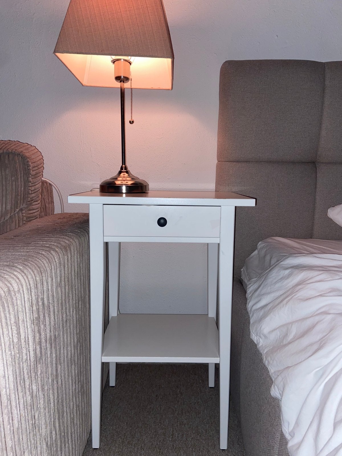 Ikea Hemnes nachtkastje, Ophalen, Gebruikt, Minder dan 45 cm