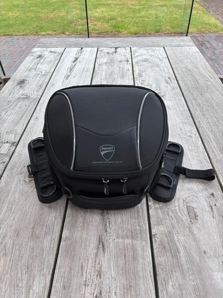 Ducati Performance zadeltas 15l Monster Supersport tas, Ophalen of Verzenden, Zo goed als nieuw