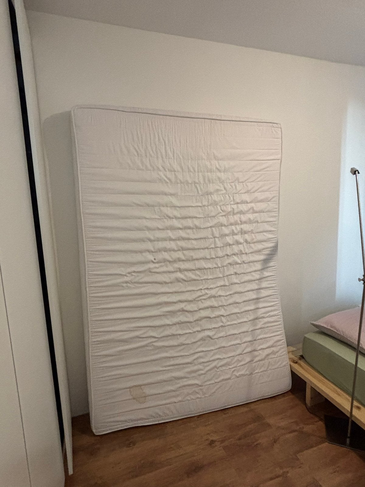 Jysk matras 140x200 - Goede staat met lichte vlek, Ophalen, Gebruikt, Tweepersoons, 140 cm