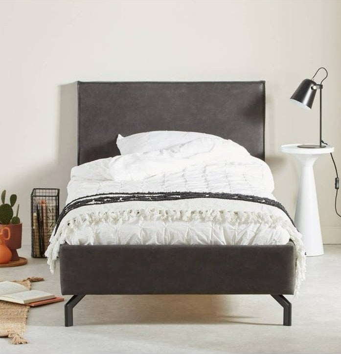 Eco leren Bed Wehkamp Home eenpersoonsbed 90x200, Ophalen, Zo goed als nieuw, Eenpersoons, 90 cm