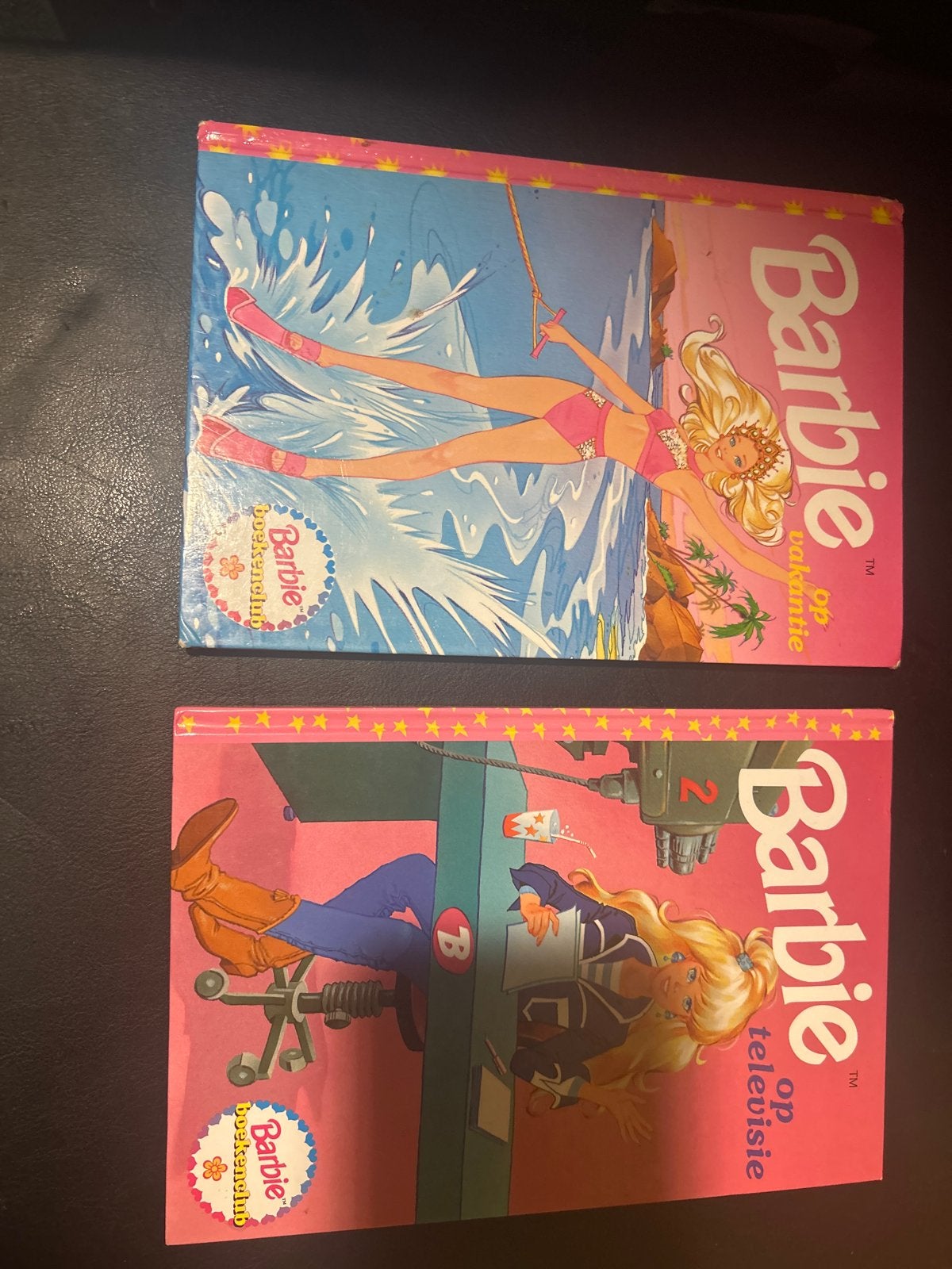 Barbie Boekenclub: Op Vakantie & Op Televisie (2 boeken), Boeken, Kinderboeken | Jeugd | onder 10 jaar, Ophalen of Verzenden, Gelezen