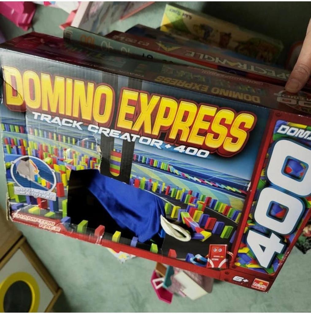 Domino Express Track Creator + 400 dominostenen, Ophalen of Verzenden, Gebruikt, Jongen of Meisje