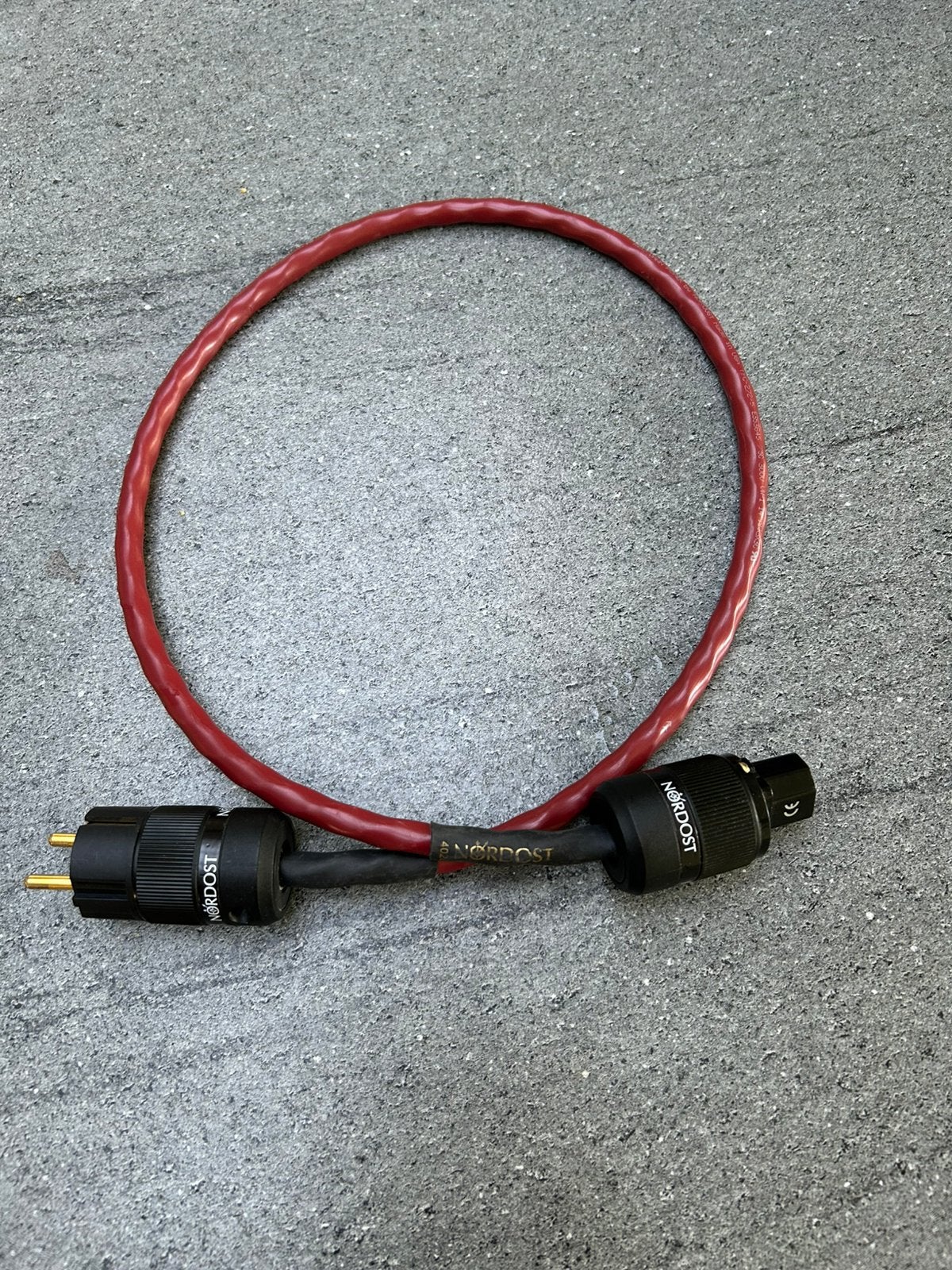 Nordost red dawn powercord 1 meter, Audio, Tv en Foto, Ophalen of Verzenden, Gebruikt, Minder dan 2 meter, Overige kabels