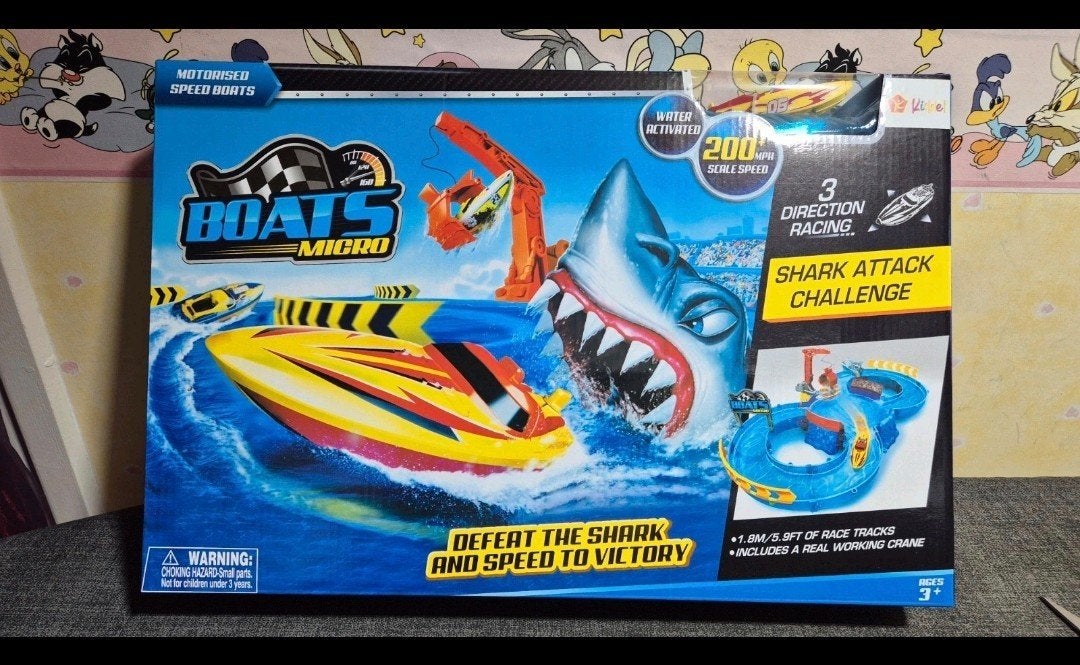 Nieuwe Zuru Micro Boats Shark Attack Challenge racebaan, Ophalen of Verzenden, Nieuw