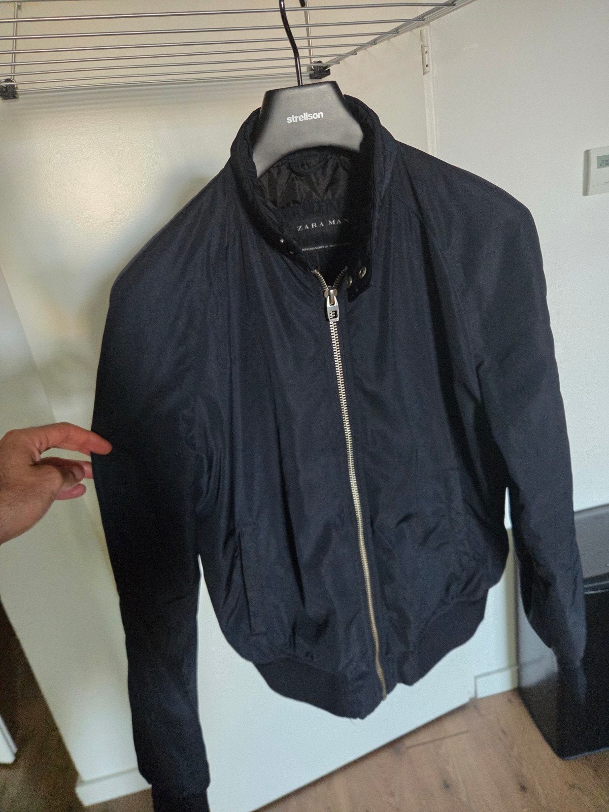 Zara Navy Blauw Bomberjack, Kleding | Heren, Jassen | Zomer, Zara, Ophalen of Verzenden, Gedragen, Maat 48/50 (M)