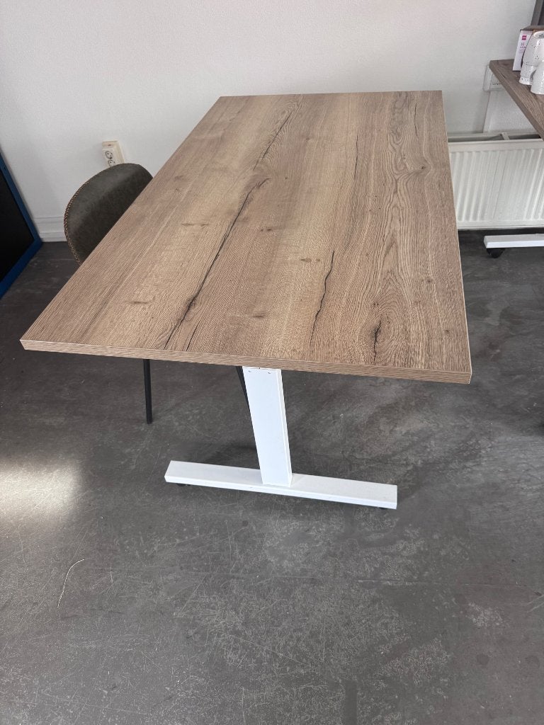 Bureau, Huis en Inrichting, Bureaus, Ophalen, Overige typen, Gebruikt, Bruin