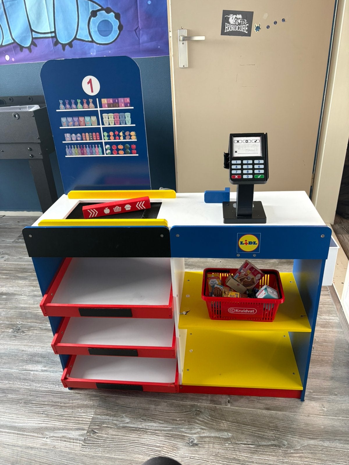 Houten winkel lidl, Ophalen, Gebruikt
