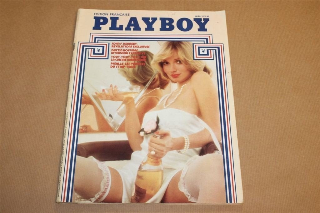 Franse Playboy 1975 - Met Emmanuelle !!, Ophalen of Verzenden, 1960 tot 1980, Knipsel(s)