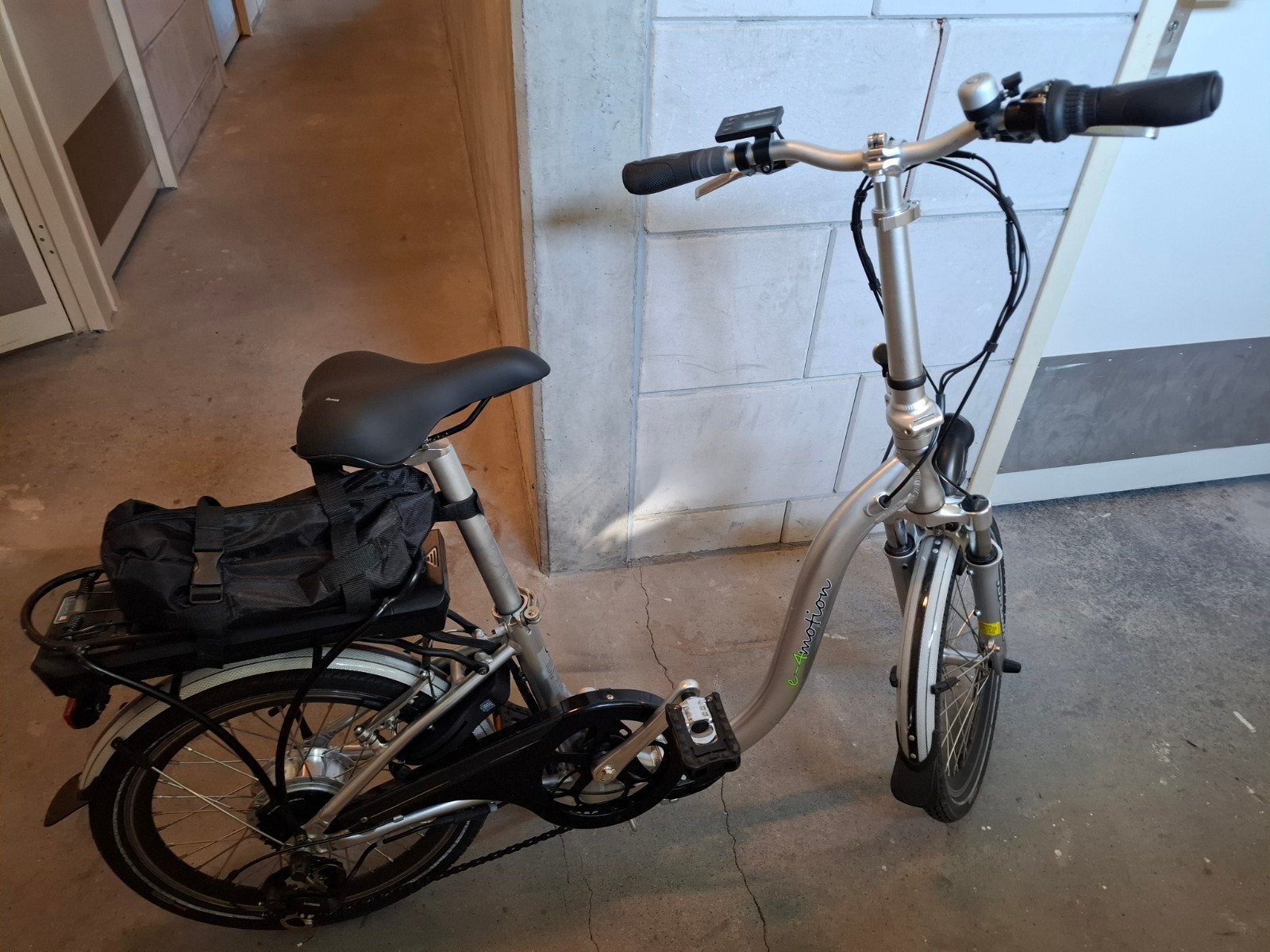 4 Motion Opvouwbare Fiets- Nieuwstaat met Draagtas, Overige merken, 20 inch of meer, Ophalen of Verzenden, Zo goed als nieuw
