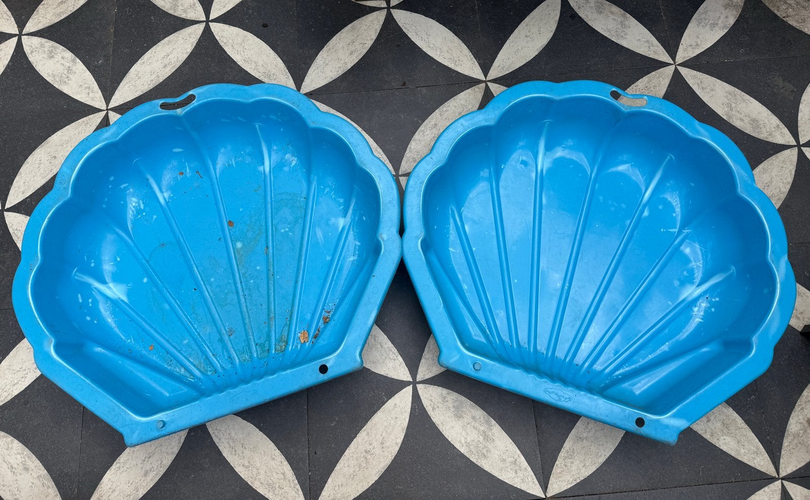 Schelpvormige zandbak/zwembadje voor kinderen, Ophalen, Gebruikt