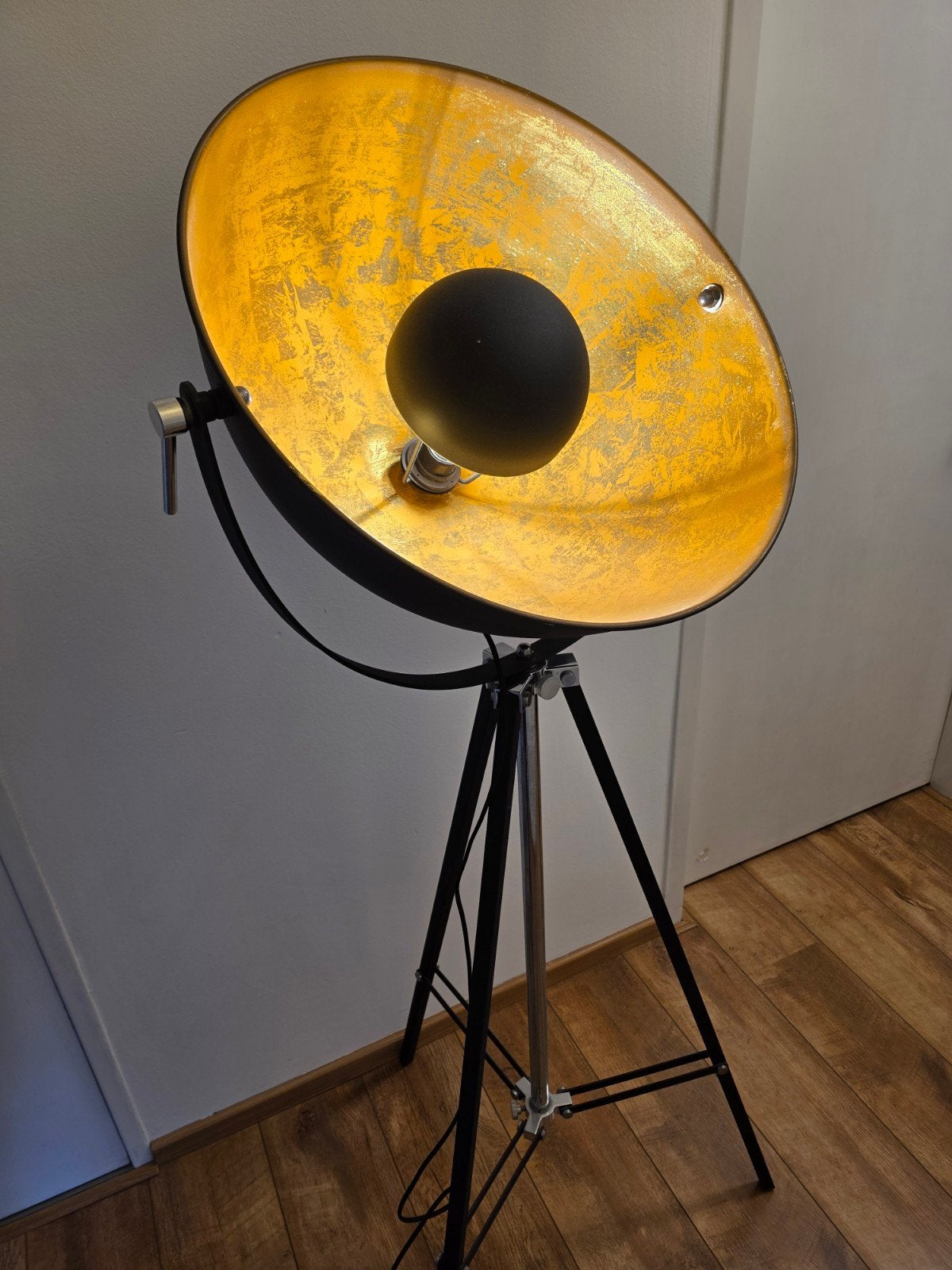 Grote vloerlamp / statieflamp met gouden binnenkant, Ophalen, 100 tot 150 cm, Industrieel, Modern, E27 (groot)