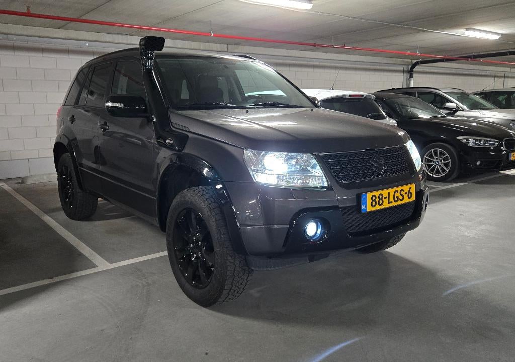 UNIEKE Suzuki Grand Vitara 2.4 AUT 5-drs 4x4 High Executive, Automaat, Zwart, 4 cilinders, Grand Vitara
