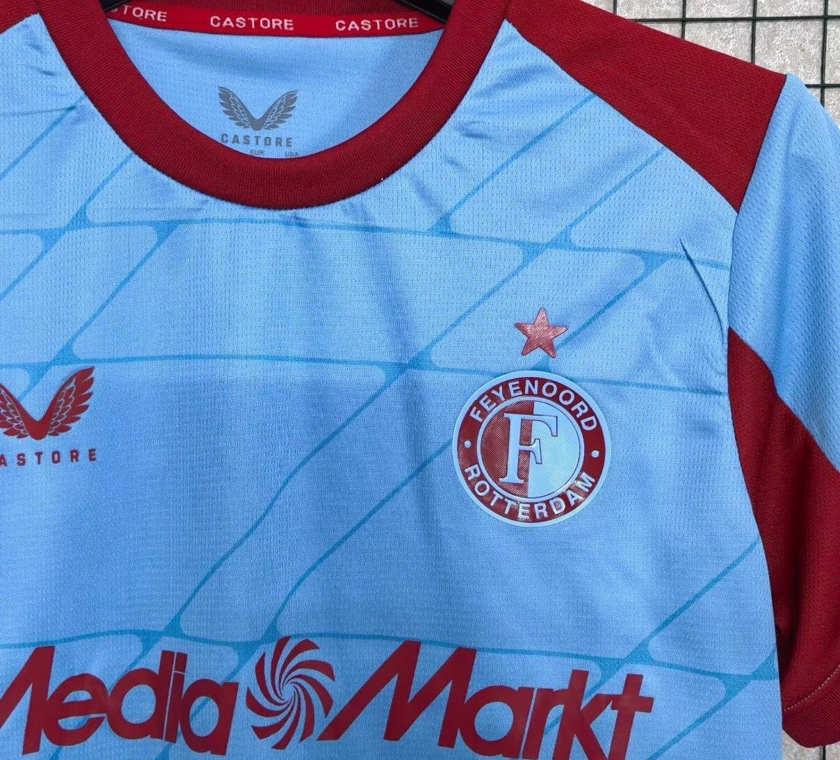 Feyenoord 25/26 3rde Shirt Blauw - Nieuw! Fan Versie, Sport en Fitness, Verzenden, Nieuw, Shirt