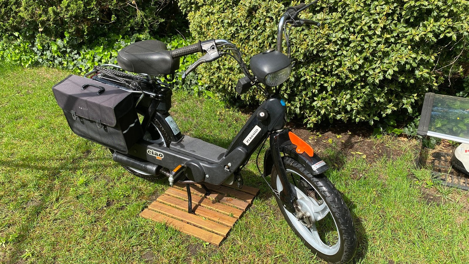 Snorfiets Vespa Piaggio Ciao Mix 25 km., incl. Helm, Ophalen, Piaggio, Gebruikt, Benzine