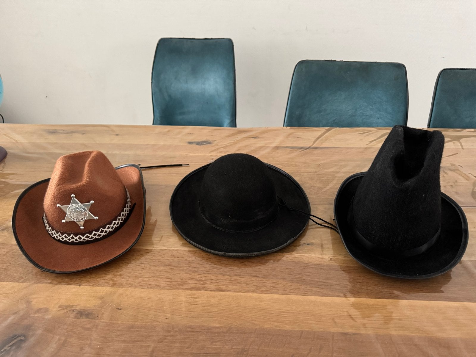 Set van 3 Wild West / Western Hoeden: Cowboy, Quaker, Hoge H, Carnaval, Maat 46/48 (XL) of groter, Ophalen of Verzenden, Zo goed als nieuw