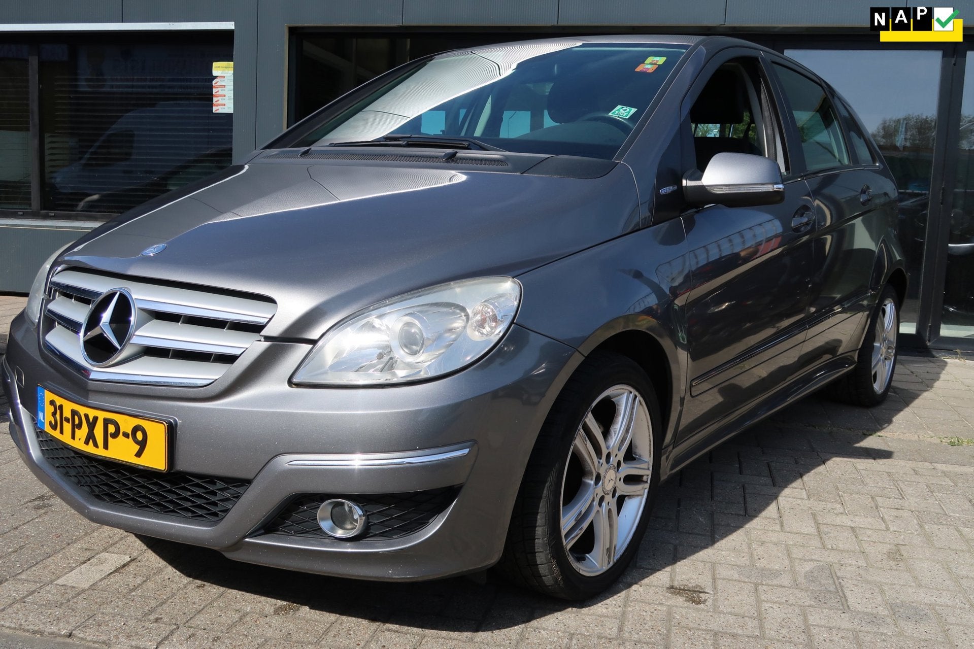 Mercedes-Benz B-klasse 160 BlueEFFICIENCY Business Class *Ri, Voorwielaandrijving, Euro 5, Zwart, Start-stop-systeem