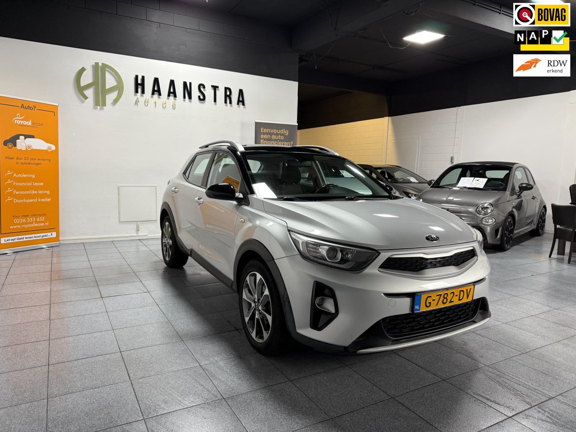 Kia Stonic 1.0 T-GDi DynamicLine Apple-Carplay Navi-Camera N, Auto's, Kia, Voorwielaandrijving, Gebruikt, 100 pk, 49 €/maand