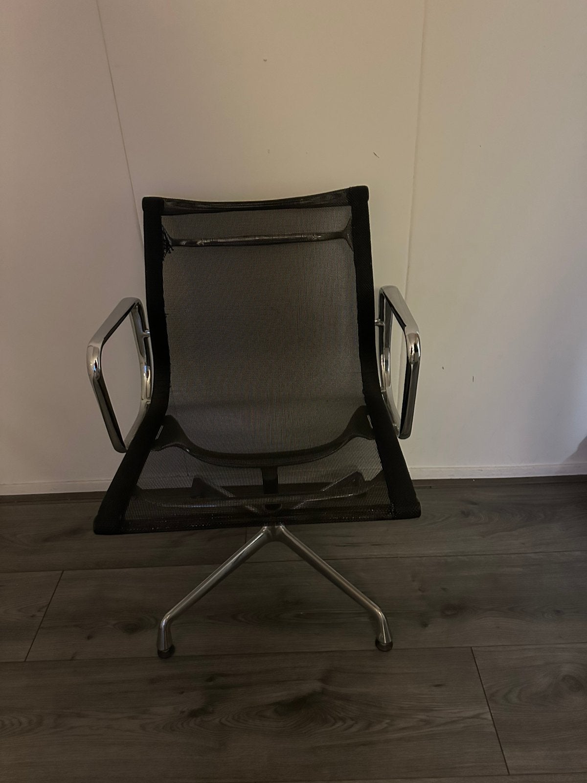 Vitra bureaustoel, Ophalen, Zo goed als nieuw, 75 tot 100 cm