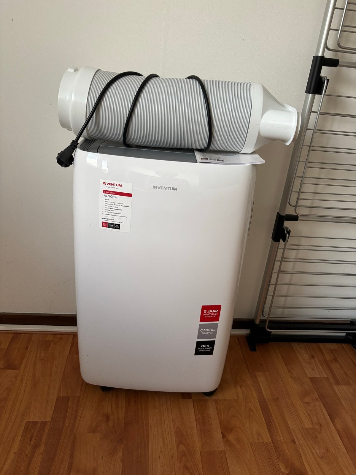 2 x een Inventum Mobiele Airco AC905W met raamafdichtingskit, Witgoed en Apparatuur, Ophalen, Minder dan 60 m³, 3 snelheden of meer